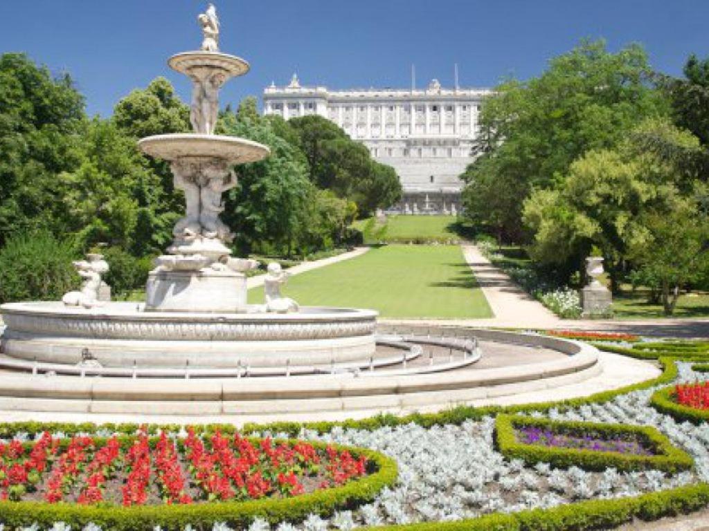 Madrid Citymad Six Екстер'єр фото